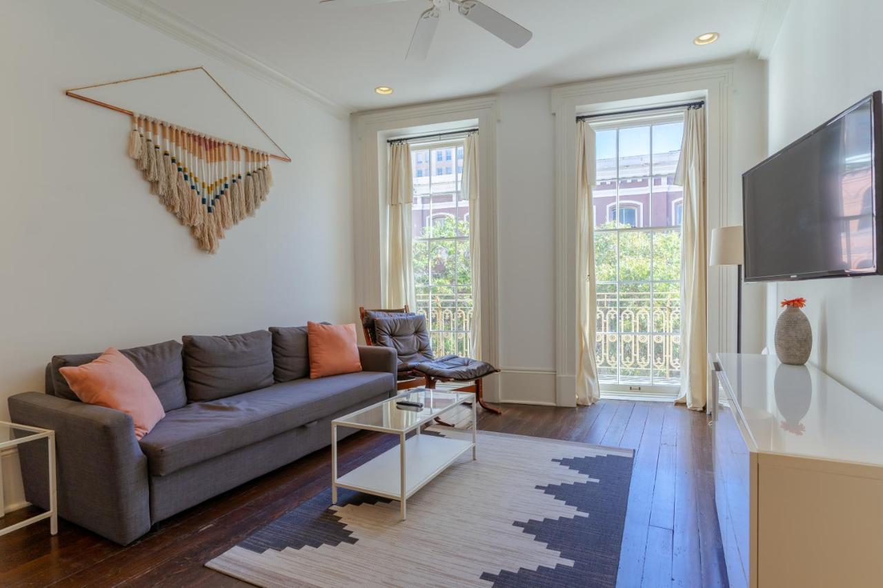 One-Bedroom Apartment,1174425018:JPEG
