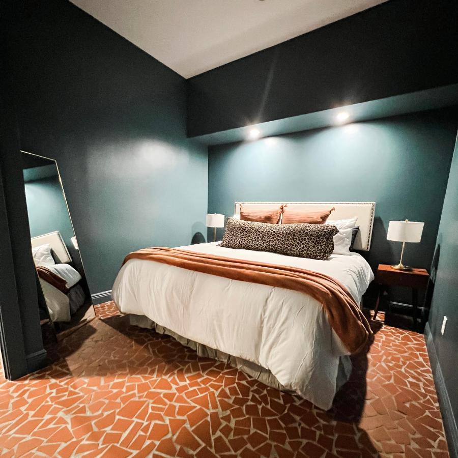 One bedroom Plus Upscale Sofa Bed 1st Floor,1195163962:JPEG