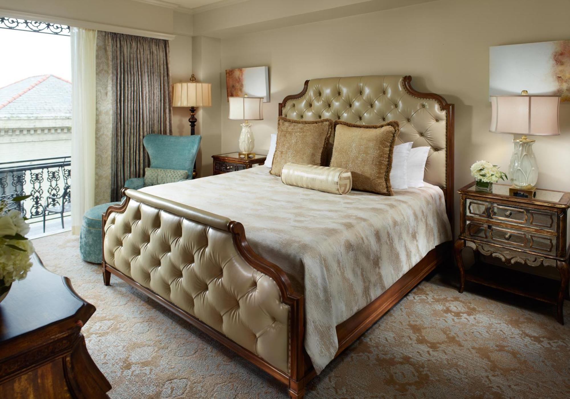 Luxury Royal Suite 1 King Bed
