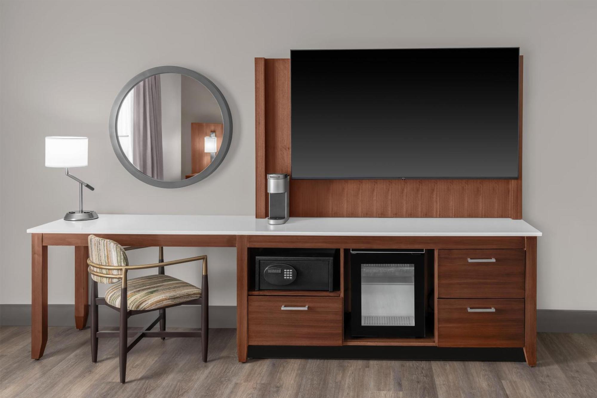 King Room,1742647520:JPEG