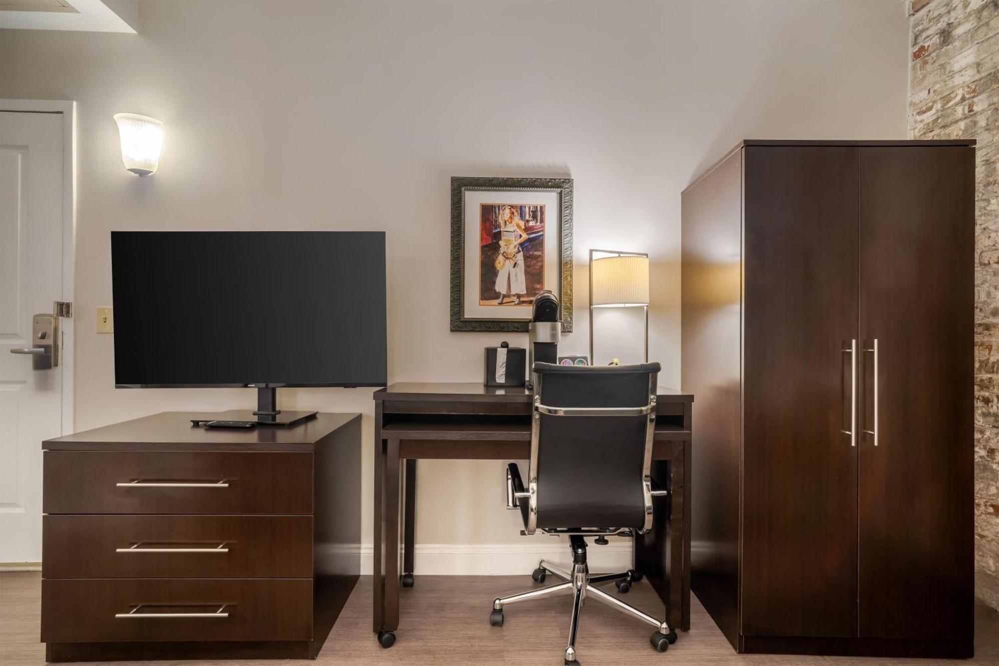 Double Room with Two Double Beds - Non-Smoking