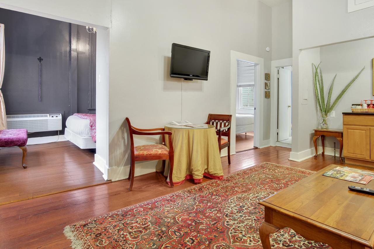 Two-Queen Suite,639938154:JPEG