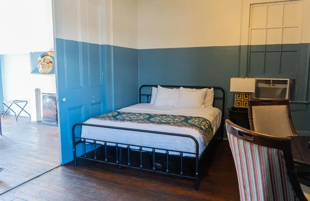 Historic Mardi Gras Inn-1