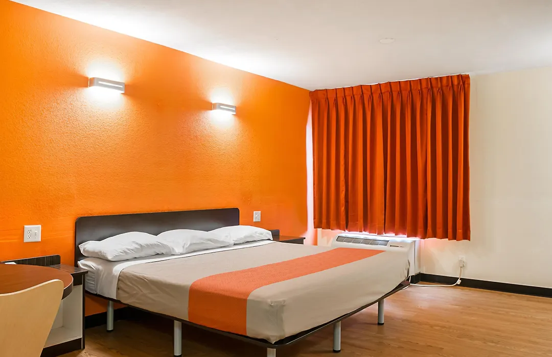 Motel 6-New Orleans, La - Near Downtown-1