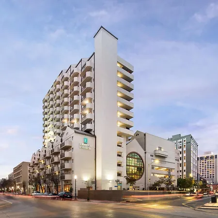 Embassy Suites By Hilton New Orleans Convention Center-3