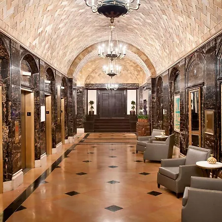 Hilton New Orleans / St. Charles Avenue-3