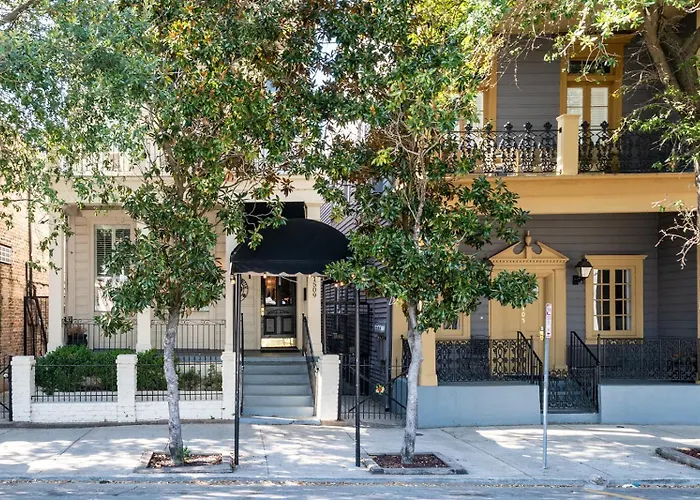 Historic Streetcar Inn New Orleans