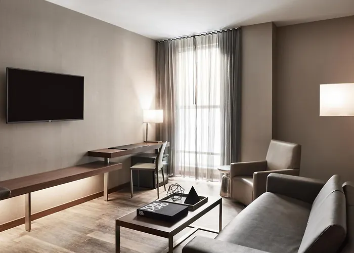 Ac Hotel By Marriott New Orleans French Quarter