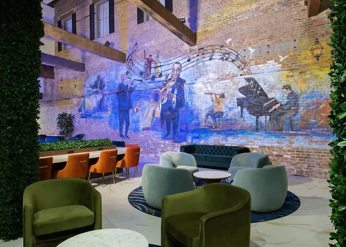 Courtyard By Marriott New Orleans Warehouse Arts District Hotel